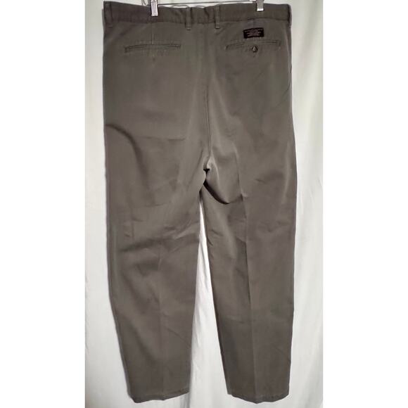 Banana Republic Men's Olive Chinos - Size 40L - Picture 4 of 12